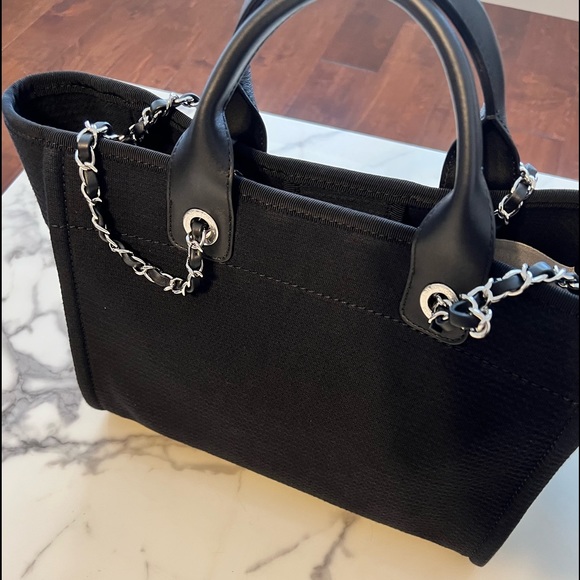 Authentic Chanel Deauville Tote with Top Handle 2022 - Picture 7 of 16